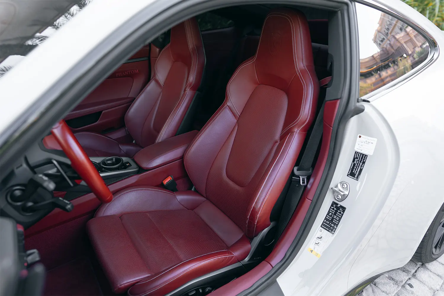 Porsche 911 Carrera 4S full