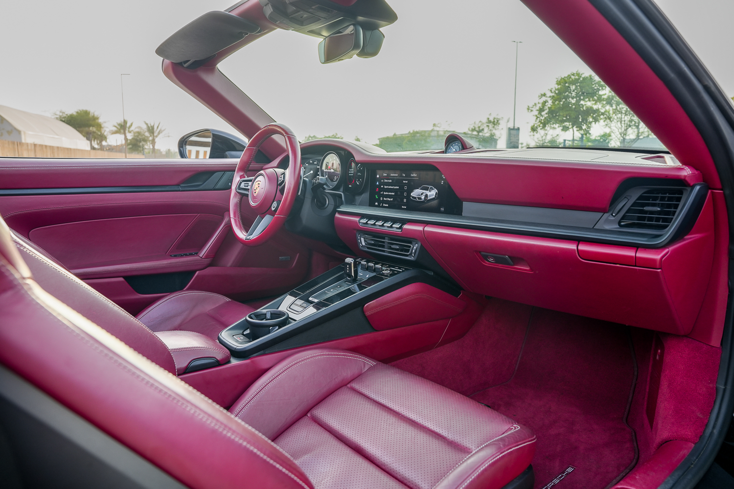 Porsche 911 GTS Cabriolet full