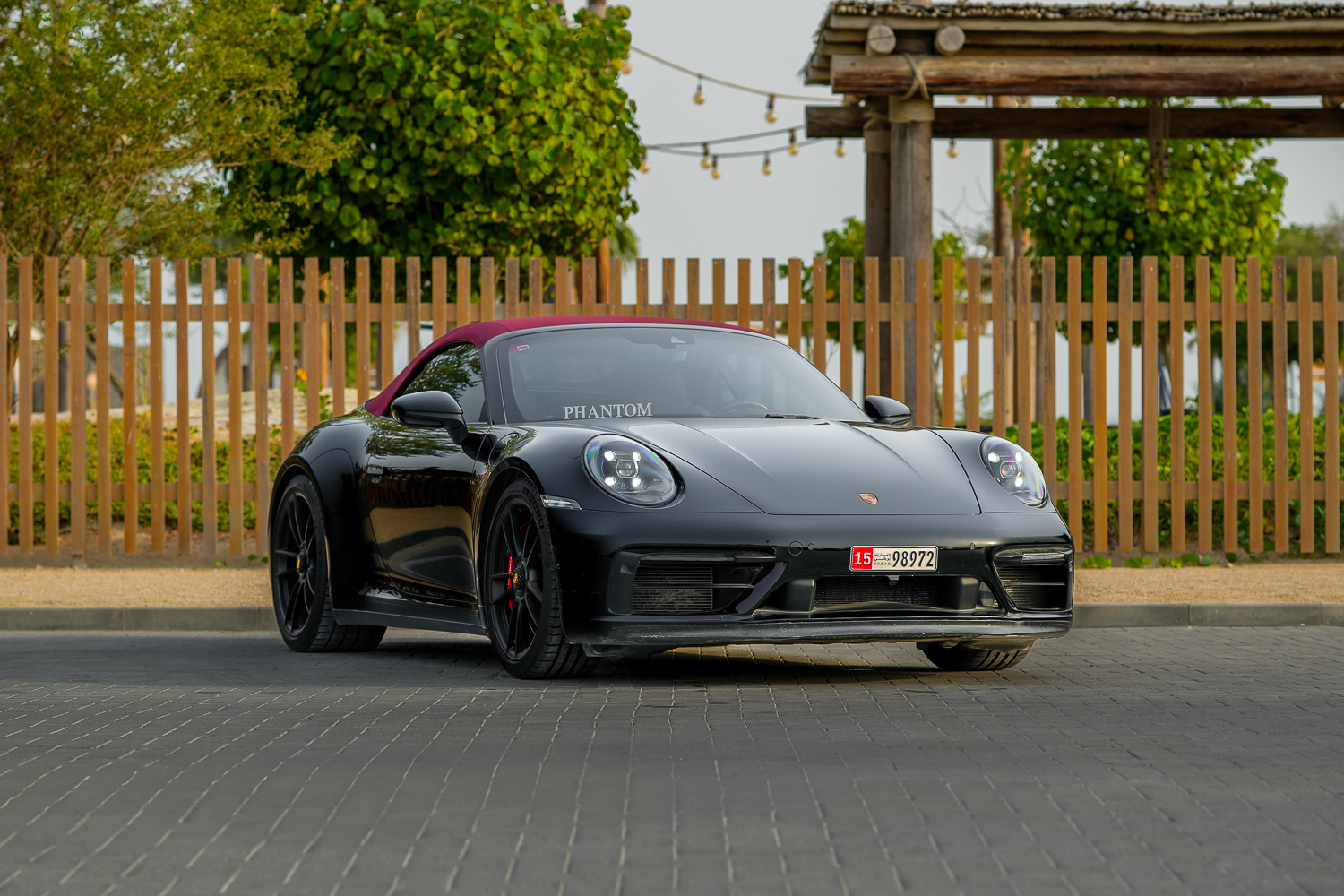 Porsche 911 GTS Cabriolet full