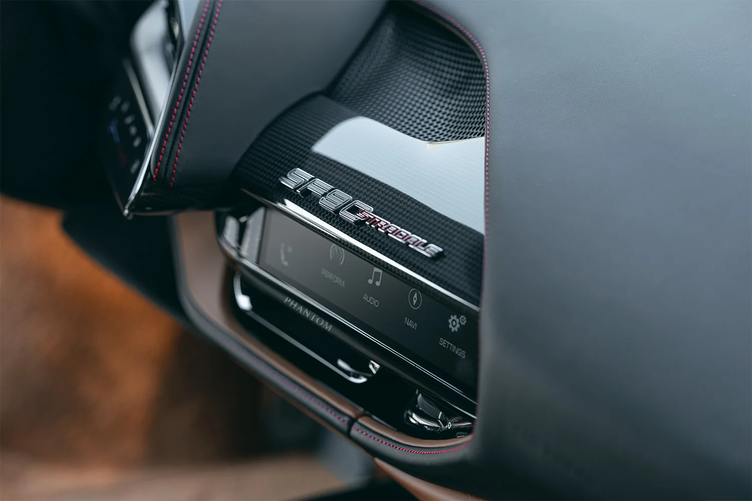 فيراري إس إف٩٠ سترادال ممتلئ