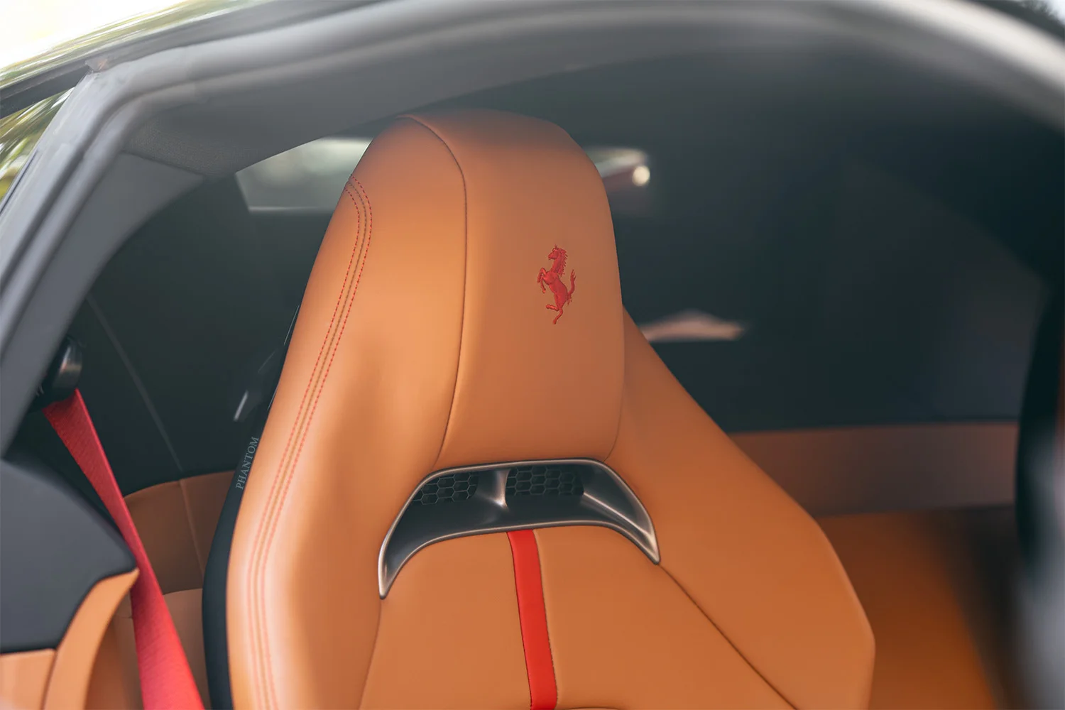 فيراري إس إف٩٠ سترادال ممتلئ