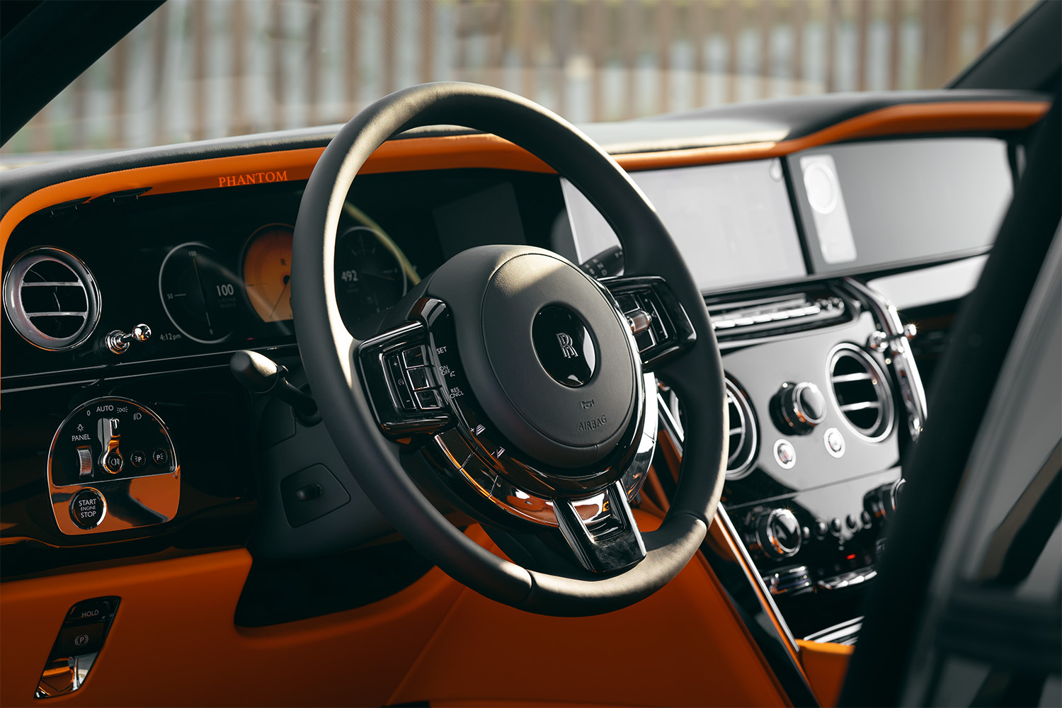 رولز رويس كولينان ممتلئ