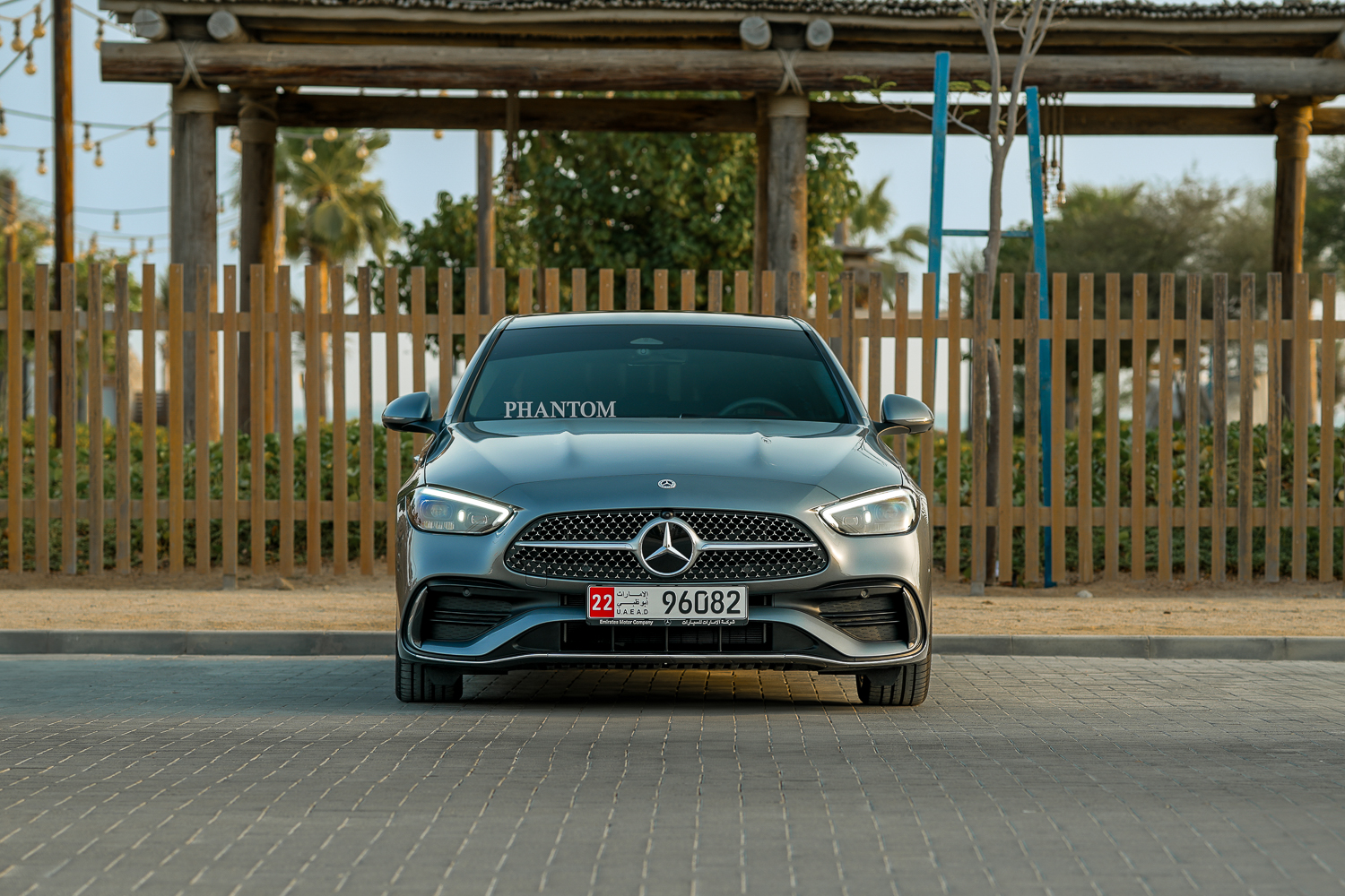 مرسيدس C200 ممتلئ