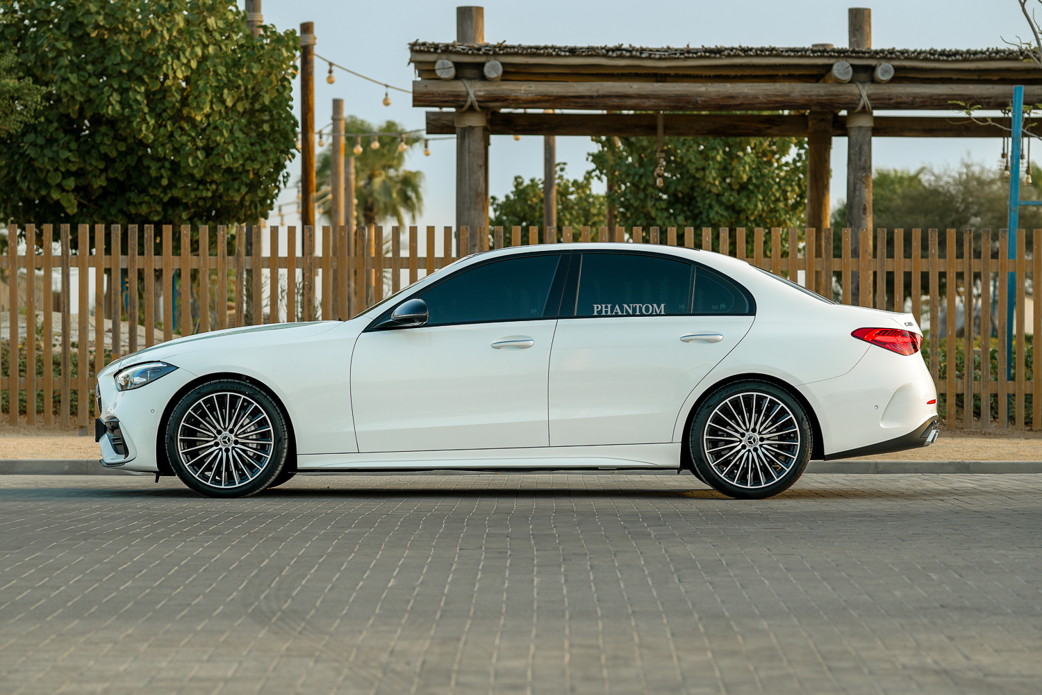 مرسيدس C200 ممتلئ