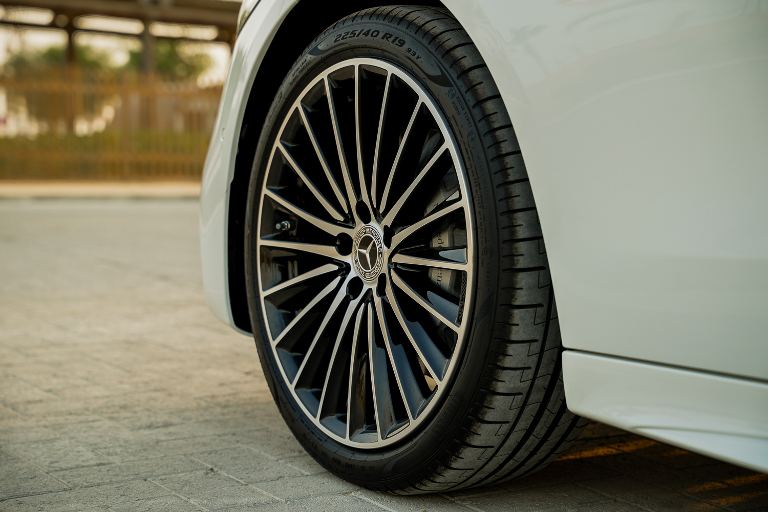 مرسيدس C200 ممتلئ