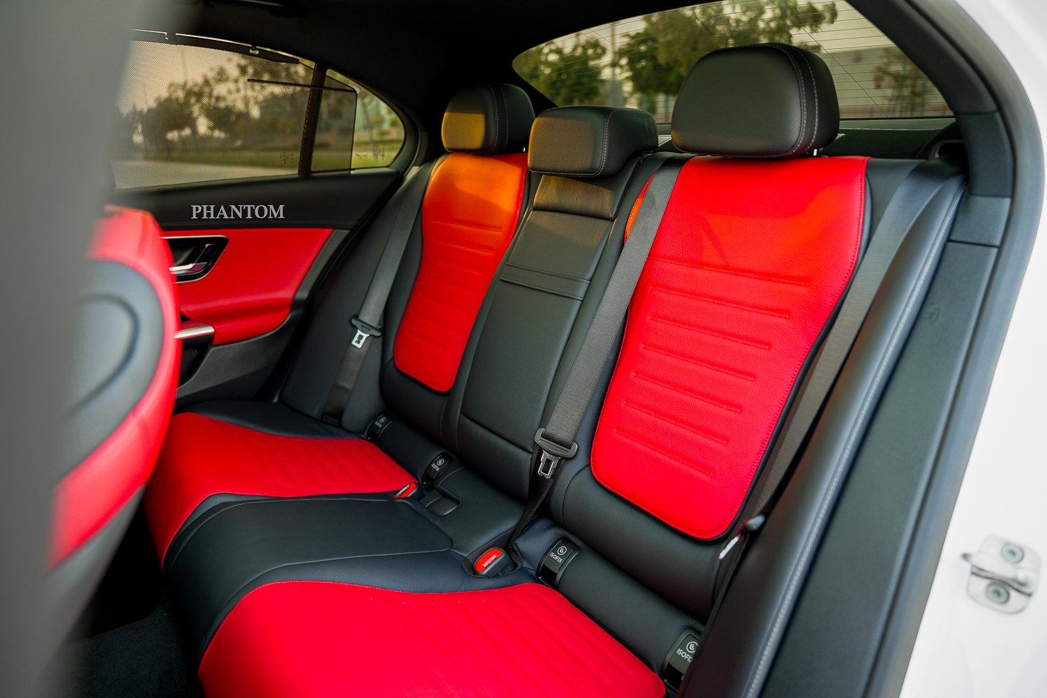 مرسيدس C200 ممتلئ