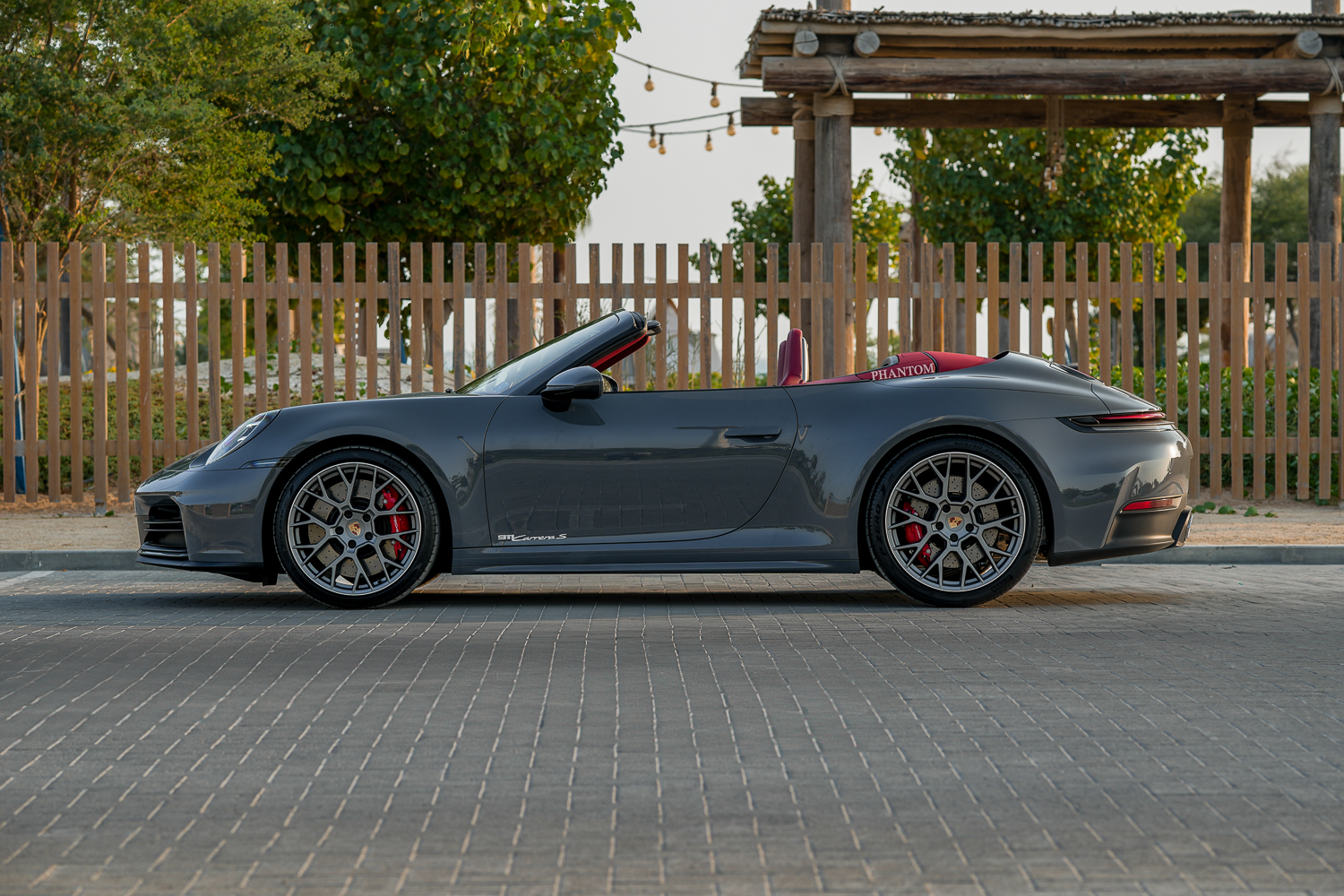 Porsche 911 S Cabriolet full