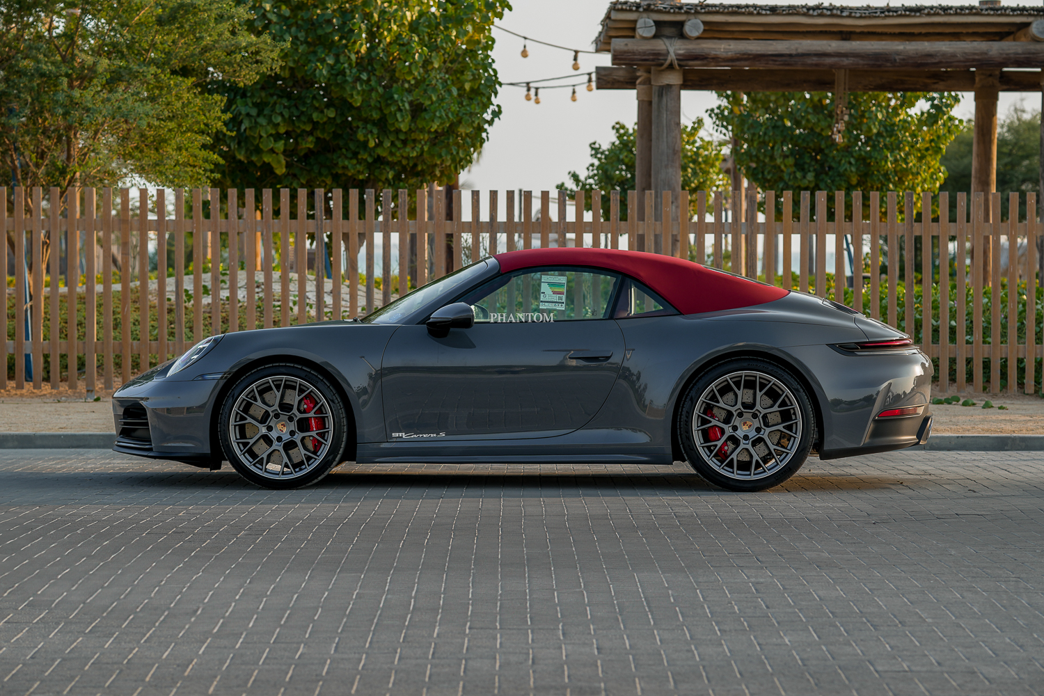 Porsche 911 S Cabriolet full