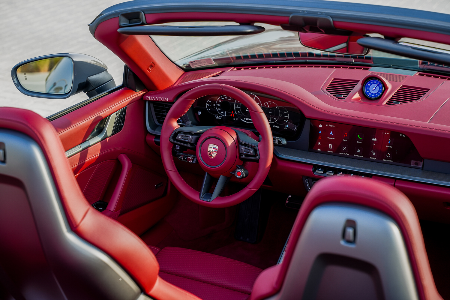 Porsche 911 S Cabriolet full